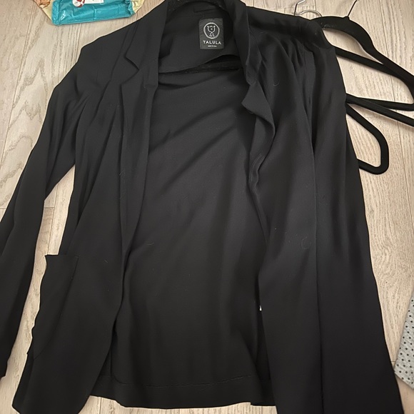 Talula black blazer from Aritzia - Picture 3 of 9